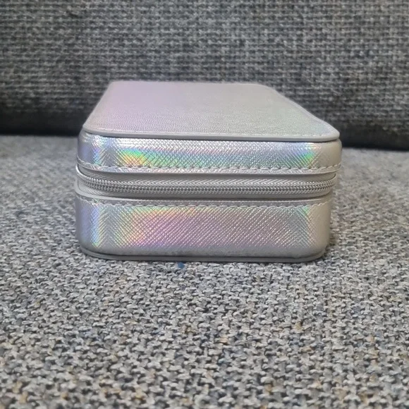 LOVISA Jewelry Storage Case - Picture 4 of 13